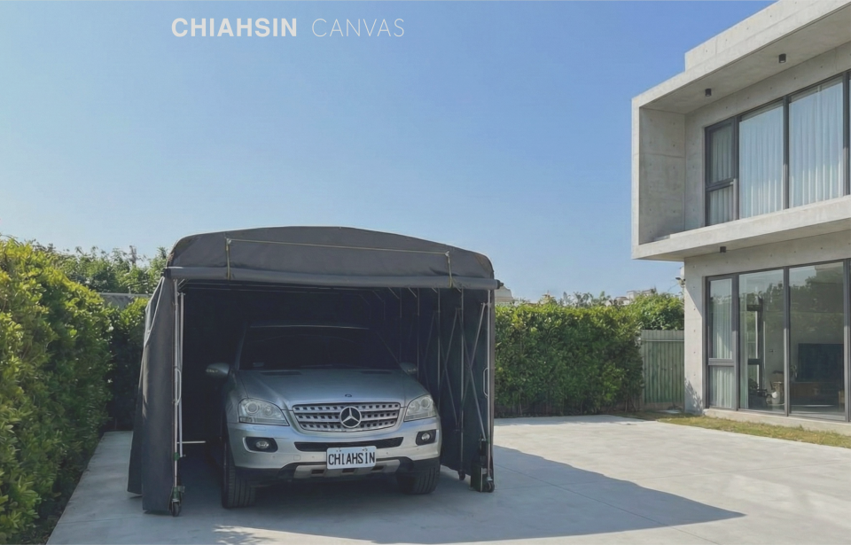 伸縮式帆布車庫